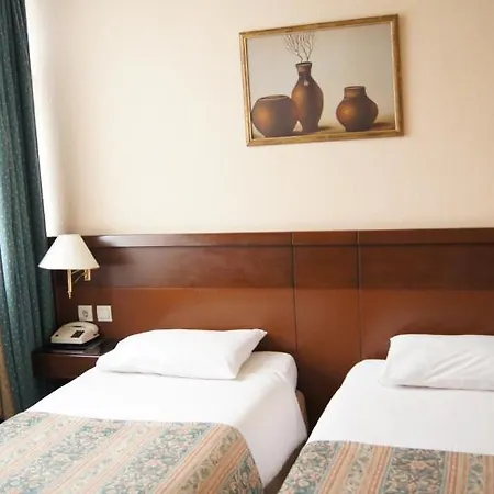 Hotell Elit Hotel 3*
